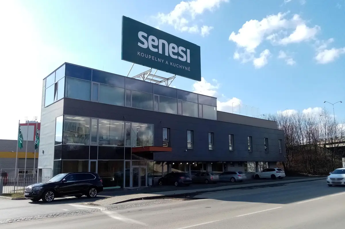 SENESI - koupelny a kuchyně